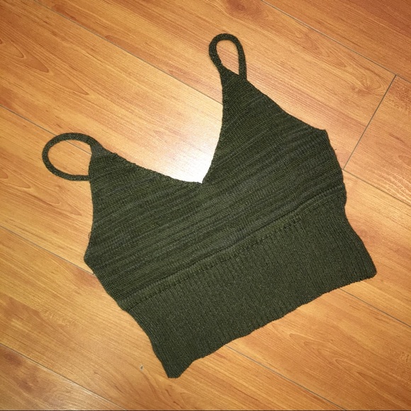 PacSun Tops - 🌳CROCHET🌳CROP TOP FORREST GREEN